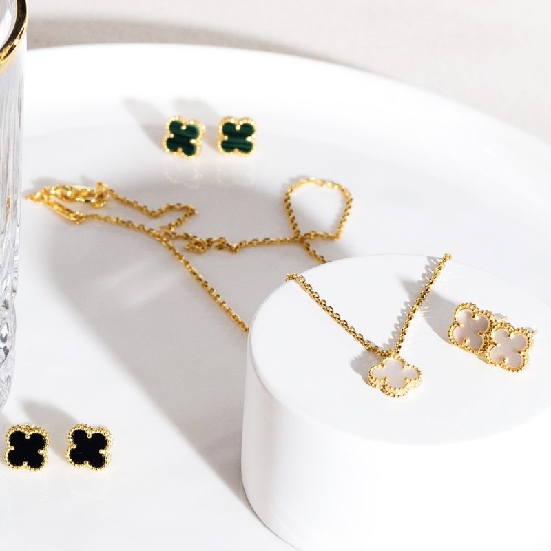 Petite clover earrings (SALE)